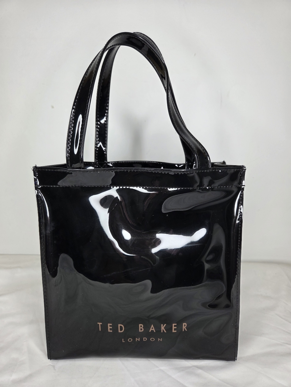 Ted Baker London Patent PVC Tote Bag Gold Bow In Glossy Black Finish - Picture 3 of 16